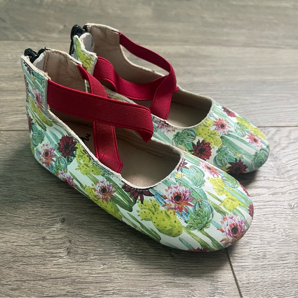 Monkey Feet Cactus Floral 2-3y Ballet Flats